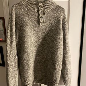 Mens LL bean wool sweater 3 button